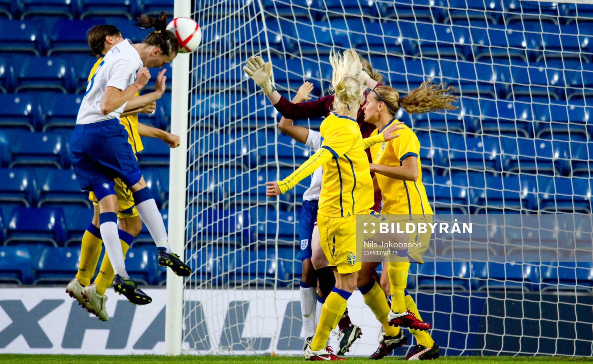 Jill Scott, England, nickar in 1-0