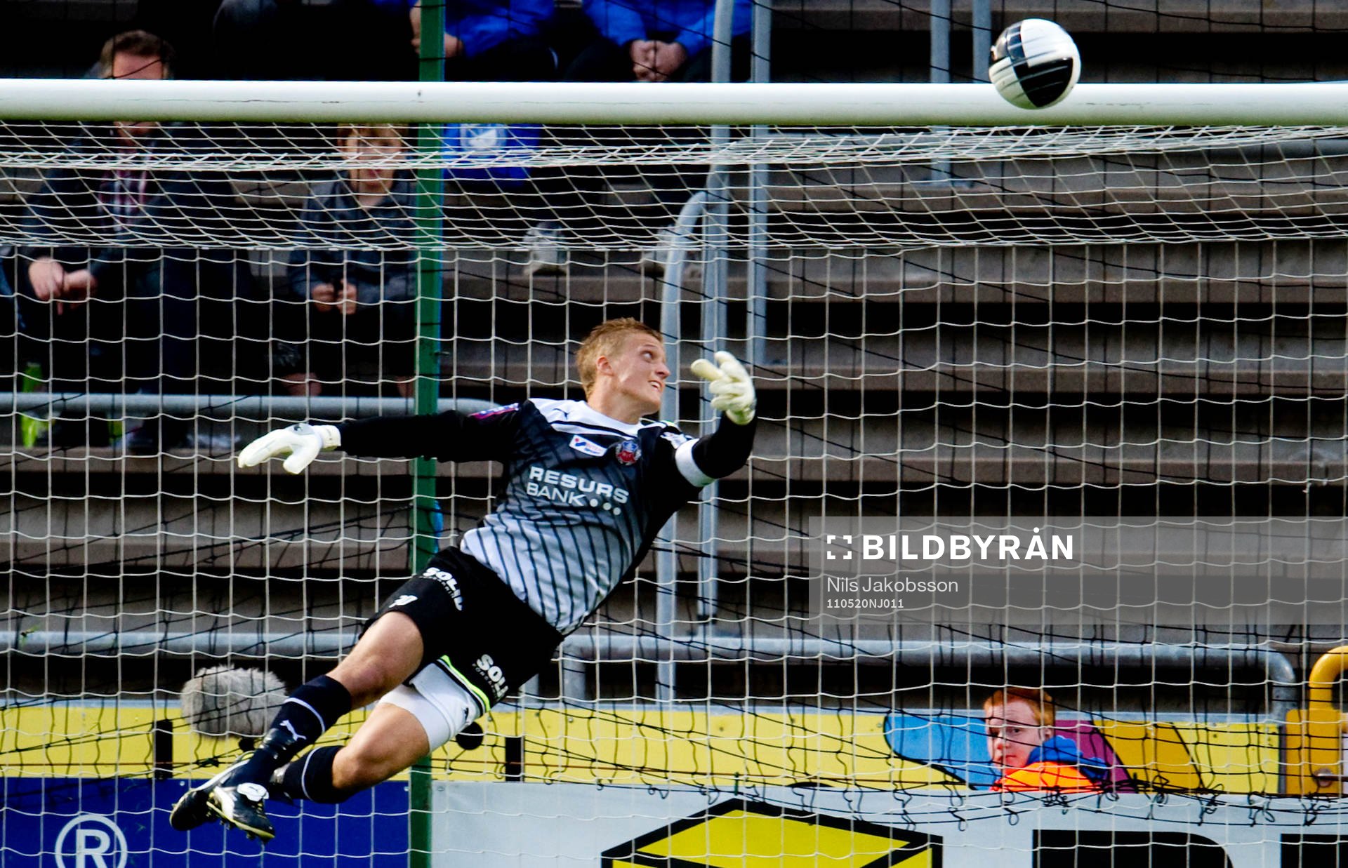 Pär Hansson, målvakt, Helsingborg gör en räddning