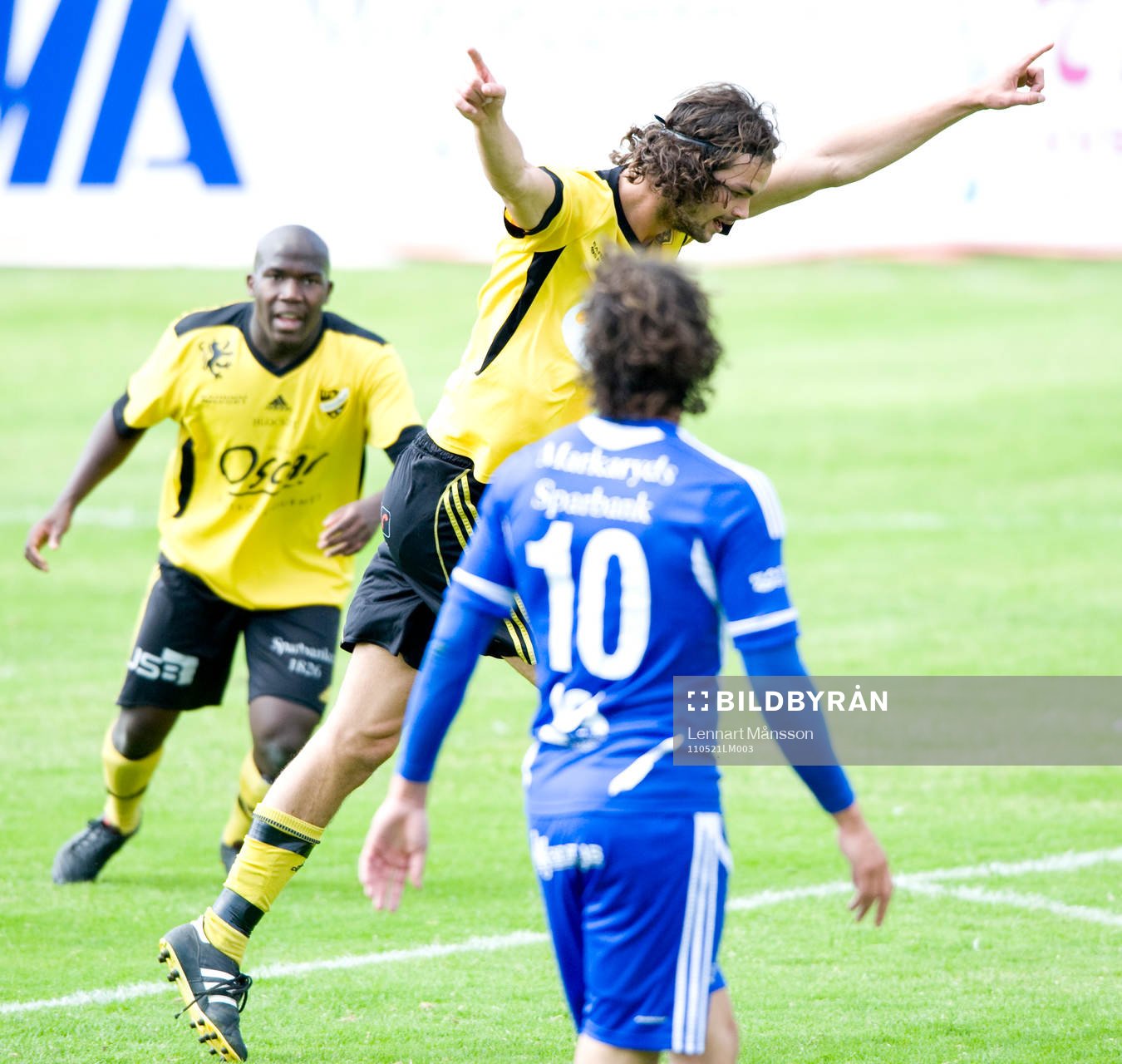 0-3 Filip Thurn