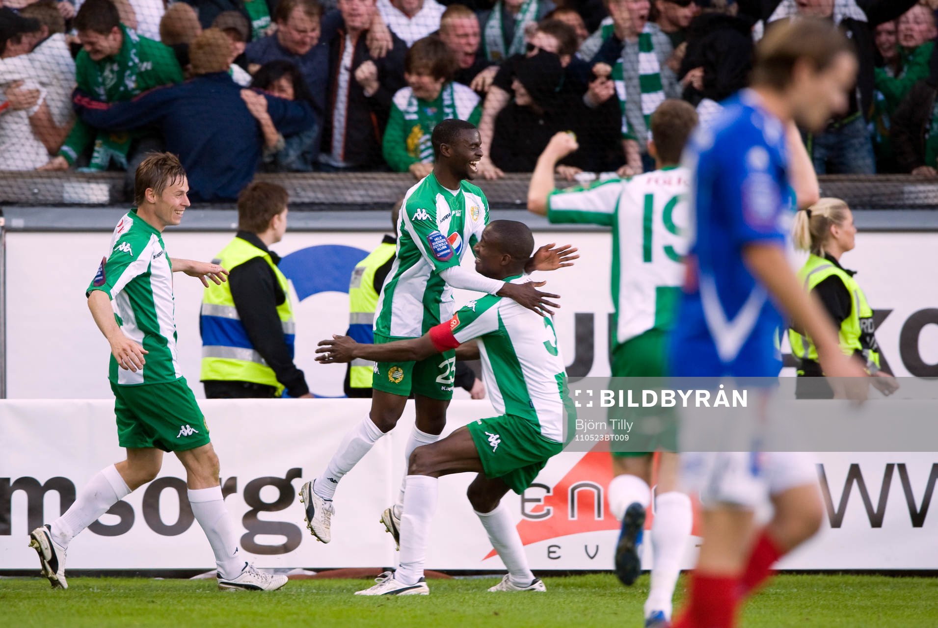  David Johansson, Maic Sema och Jose Monteiro de Macedo, Hammarby, jubel efter 1-0.