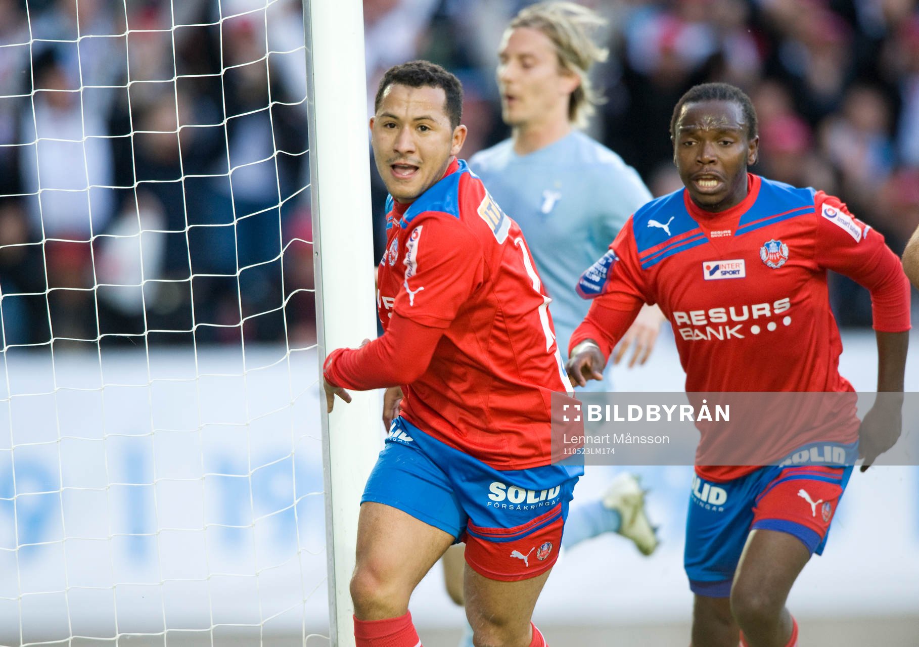 0-1 Rachid Bouaouzan och May Mahlangu, Helsingborg