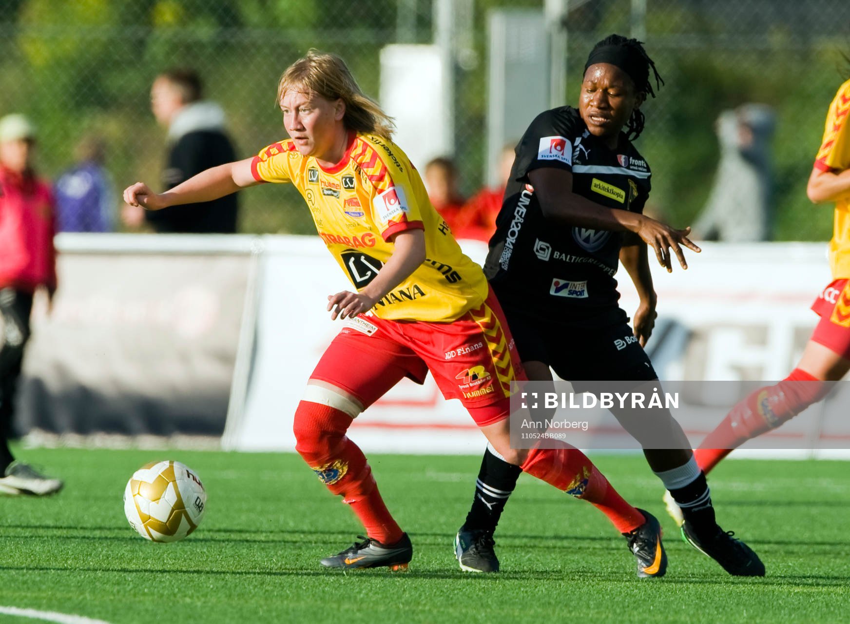 Sofie Persson, Tyresö och Rita Chikwelu, Umeå