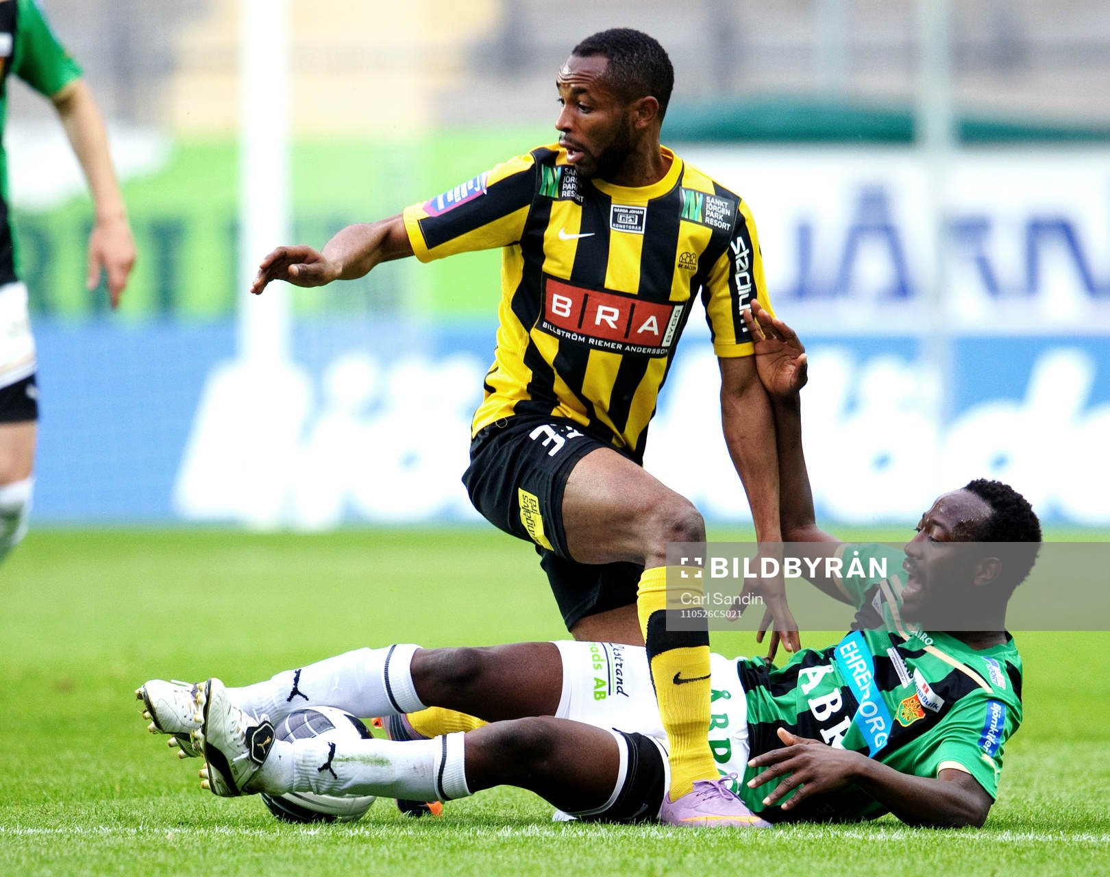 Rene Makondele, Häcken, Reuben Ayarna, Gais