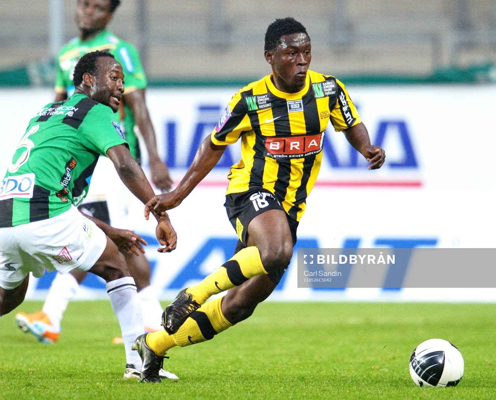 Reuben Ayarna, Gais, Majeed Waris, Häcken