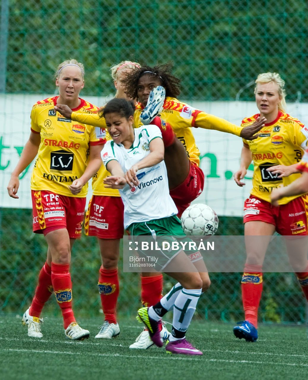 Tempest-Marie Norlin, Hammarby och Elaine Estrella