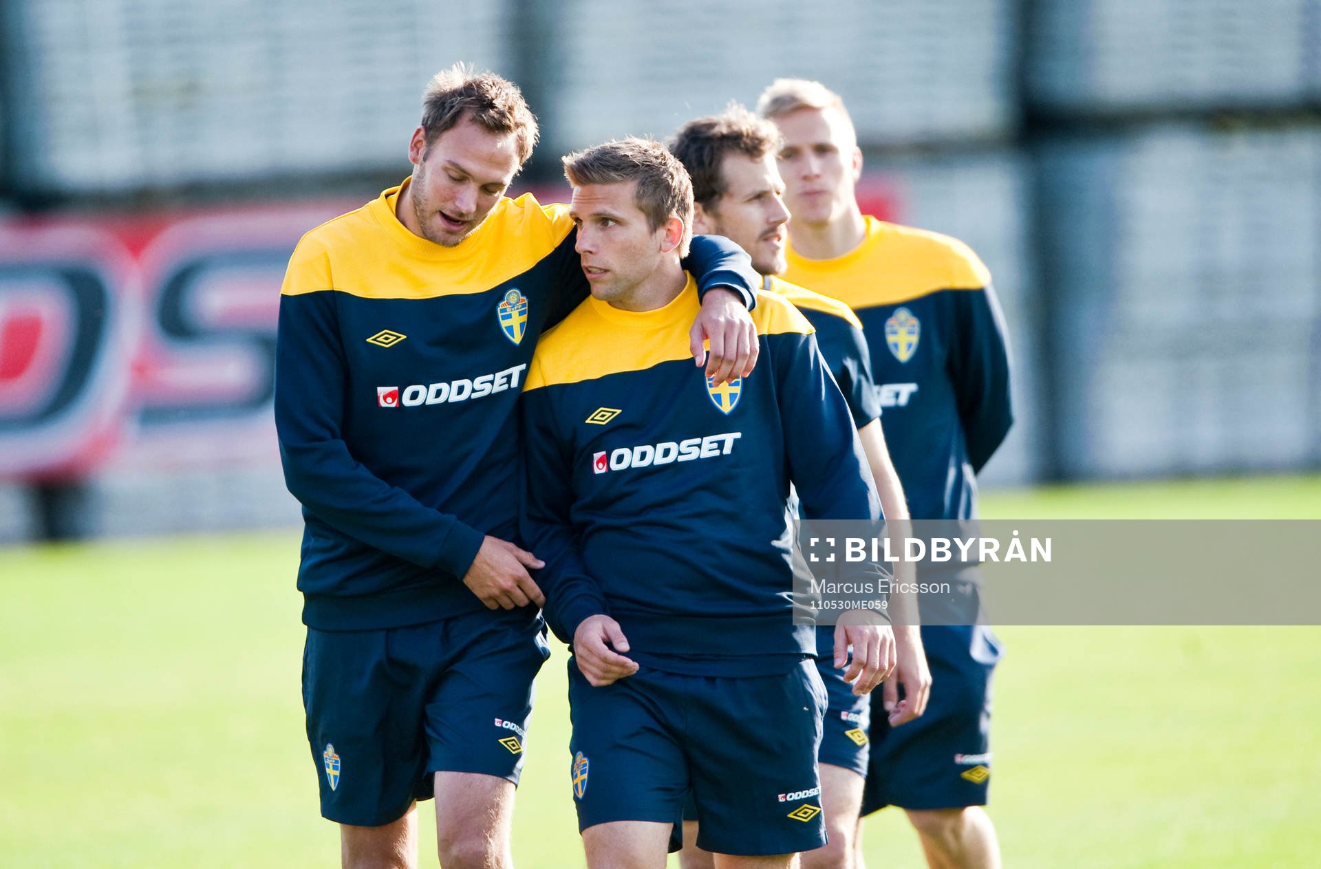 Andreas Granqvist och Anders Svensson snackar lite