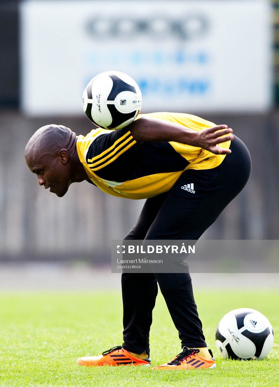 Fotboll, IFK Hässleholm, Tokelo Rantie