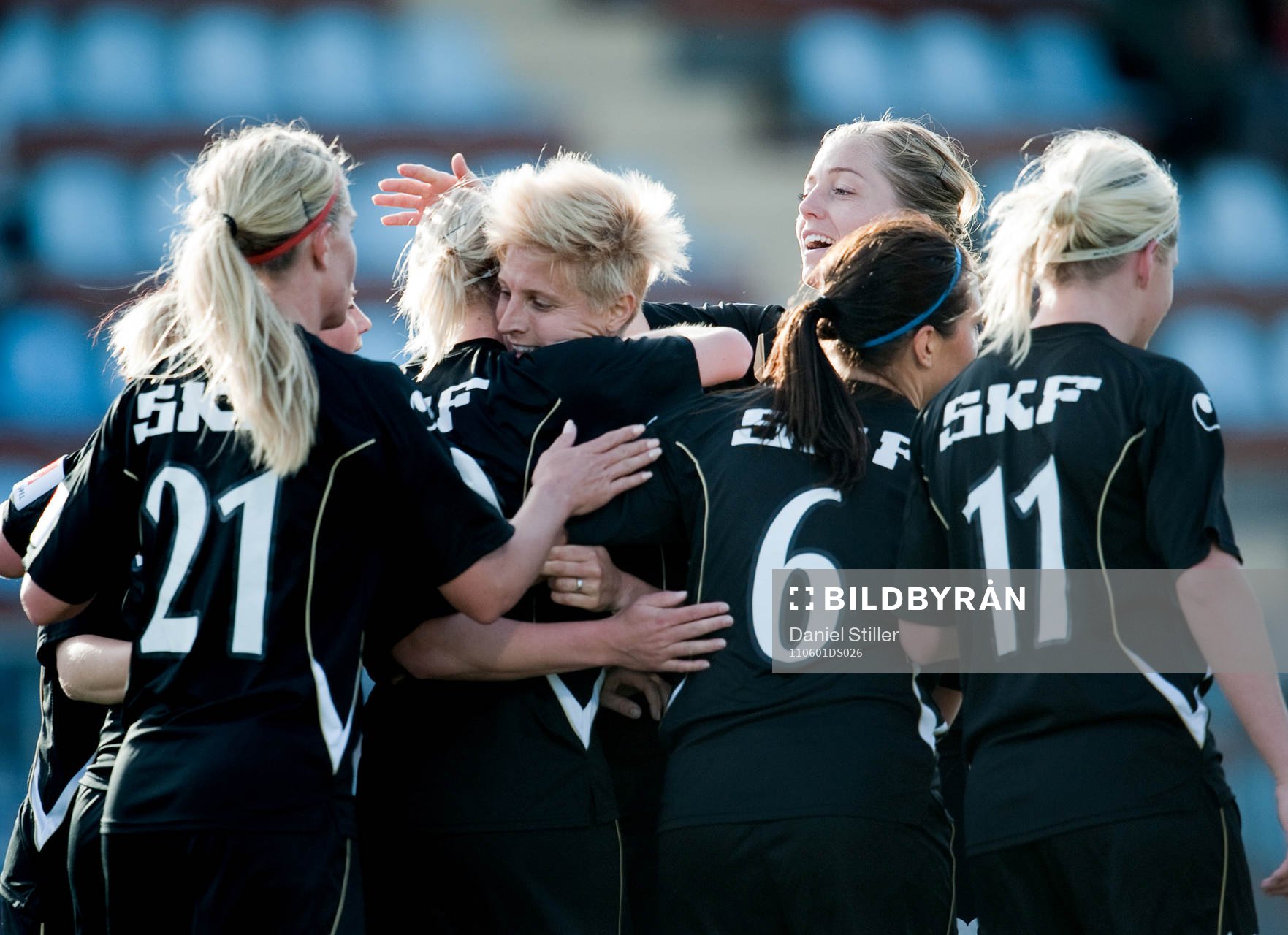 Sara Lindén, Göteborg, gör 1-0, jubel Lisa Ek