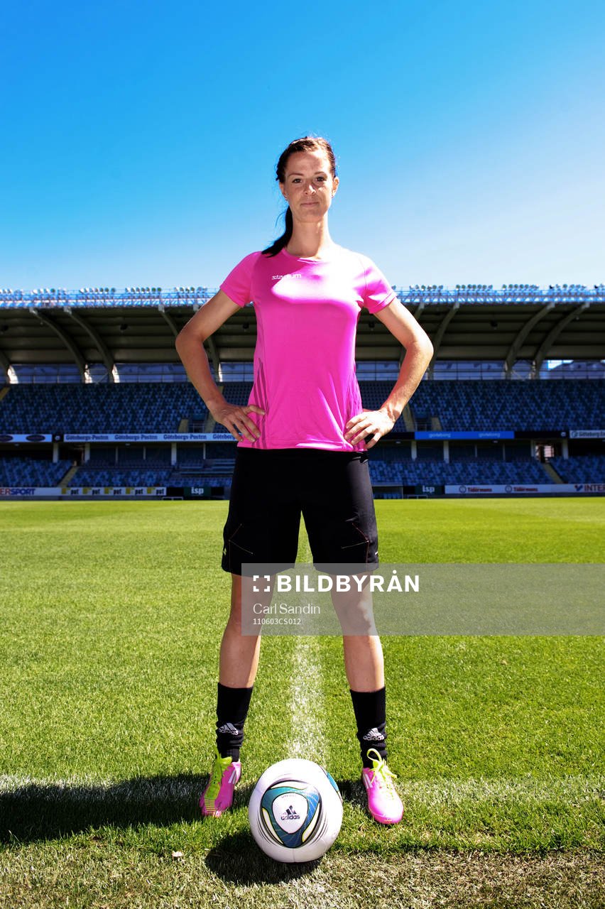 Lotta Schelin. Stadium, Adidas