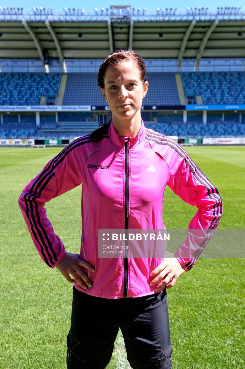 Lotta Schelin. Stadium, Adidas