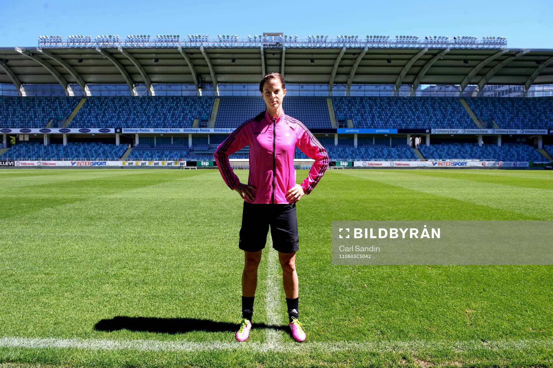 Lotta Schelin. Stadium, Adidas