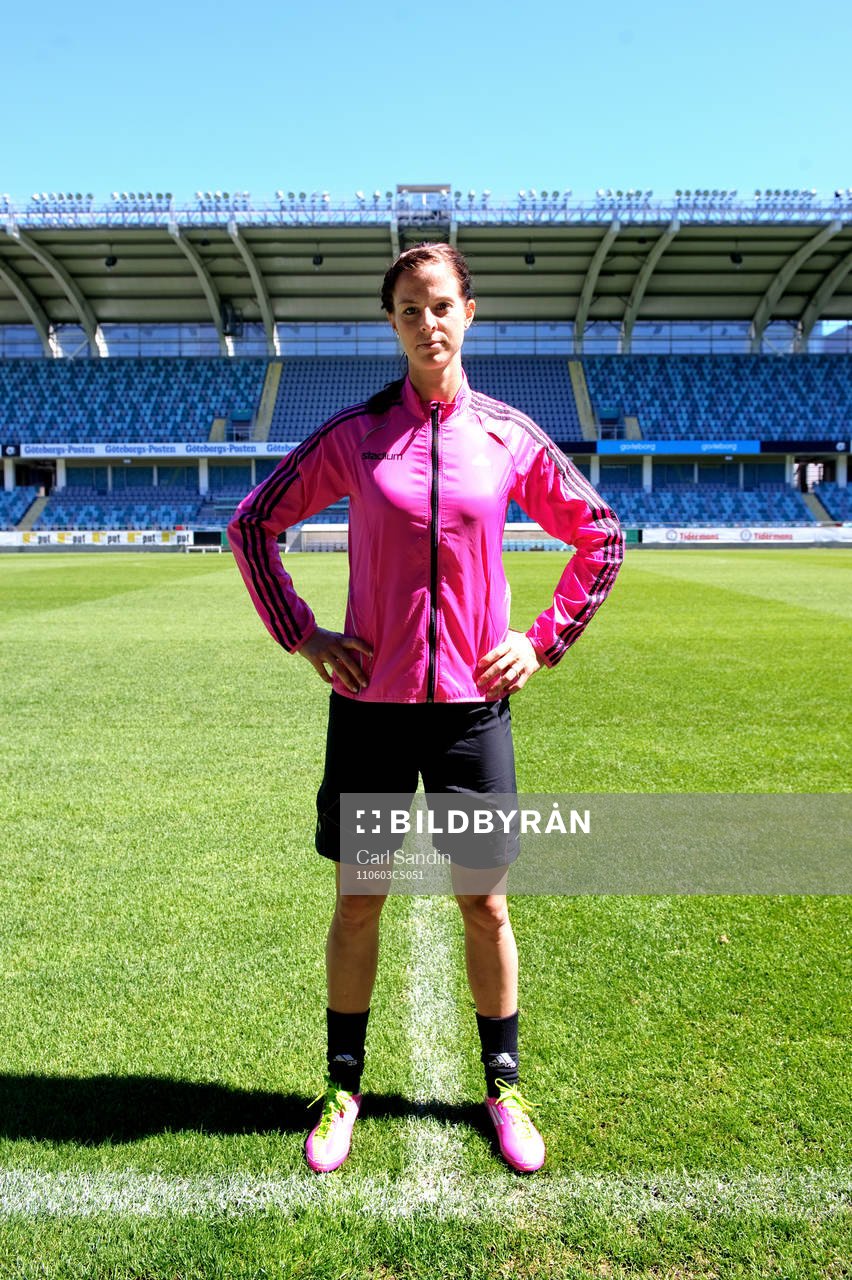 Lotta Schelin. Stadium, Adidas