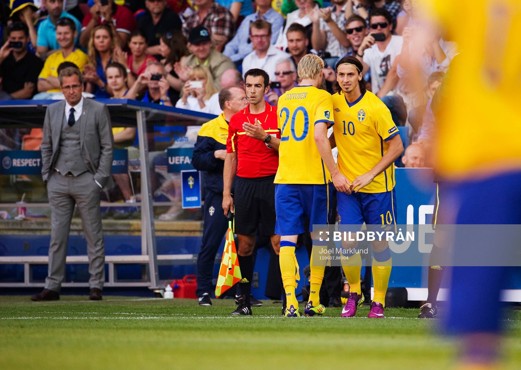 Zlatan Ibrahimovic, Sverige, byter av Ola Toivonen