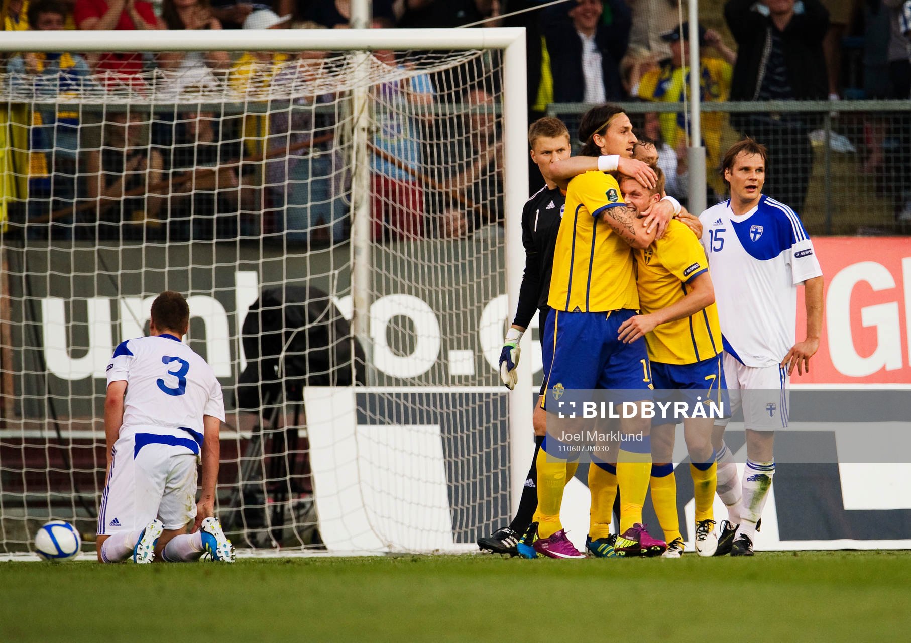 Niklas Moisander, Finland, depp och Zlatan Ibrahimovic och