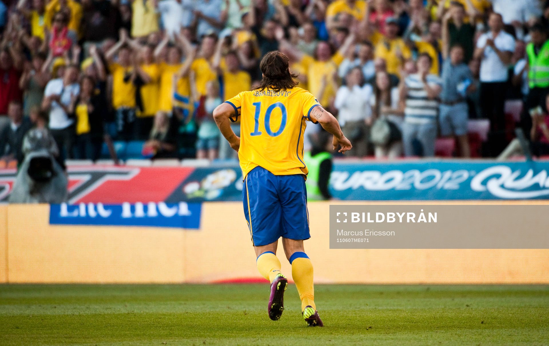 Zlatan Ibrahimovic, Sverige gör en haltande målgest
