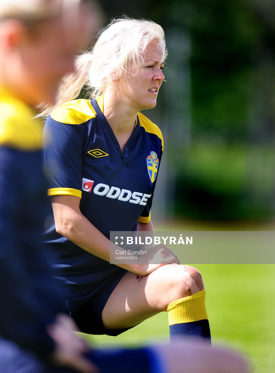 Josefine Öqvist, Sverige