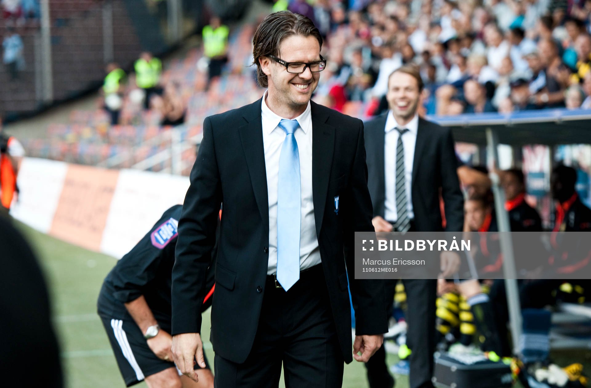 Rikard Norling, tränare Malmö är framme och skämtar med