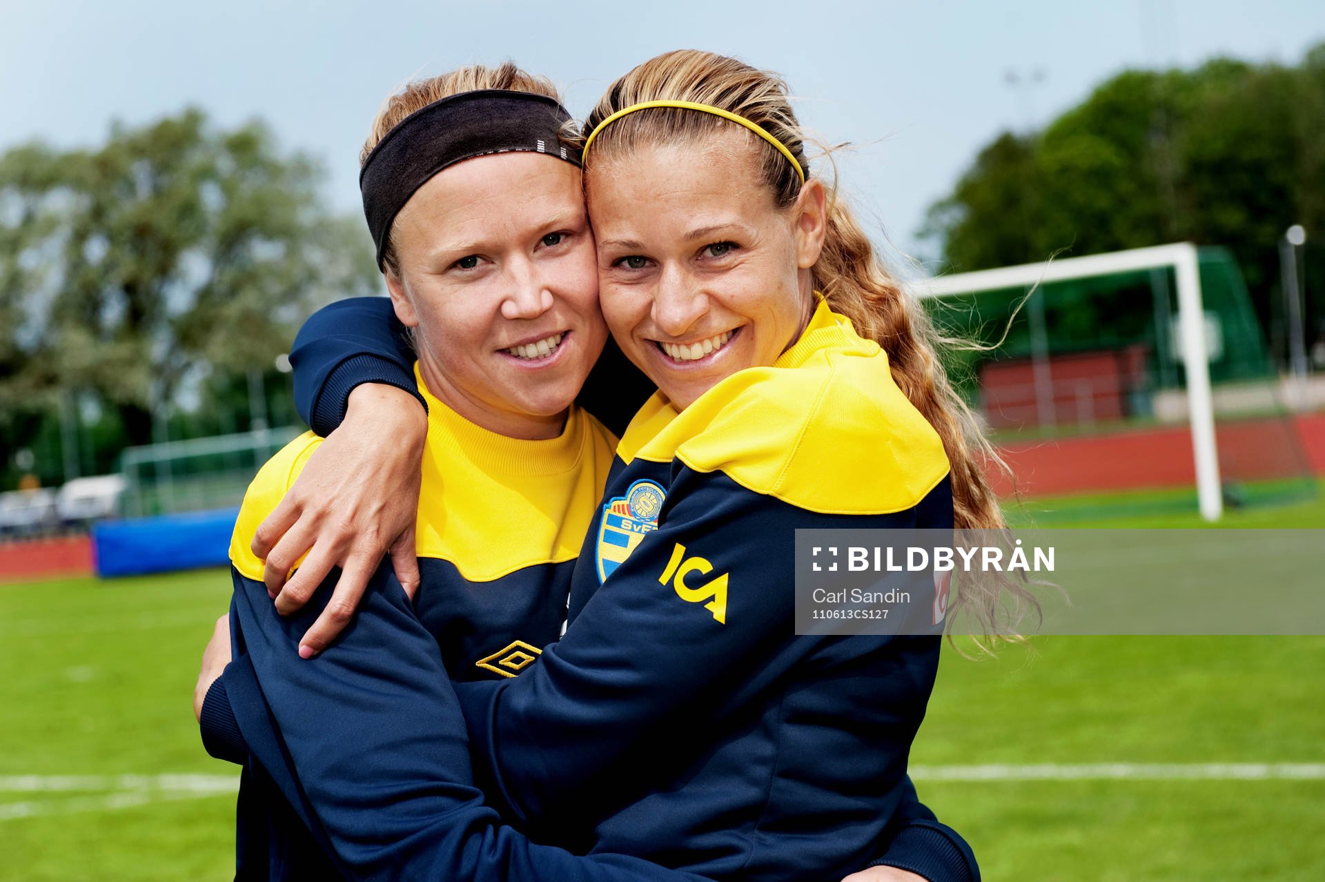 Sara Larsson, Charlotte Rohlin