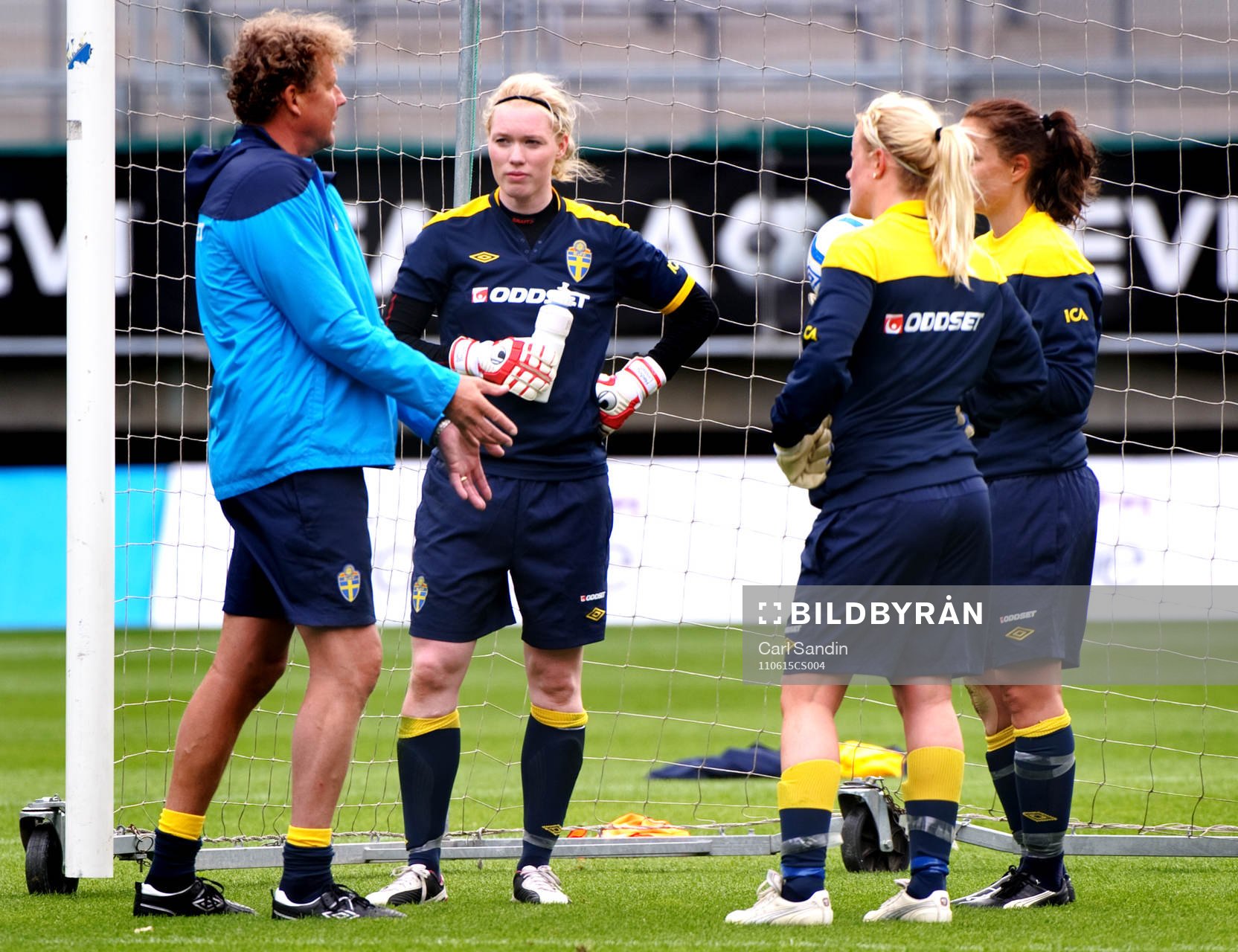 Hedvig Lindahl, målvakt