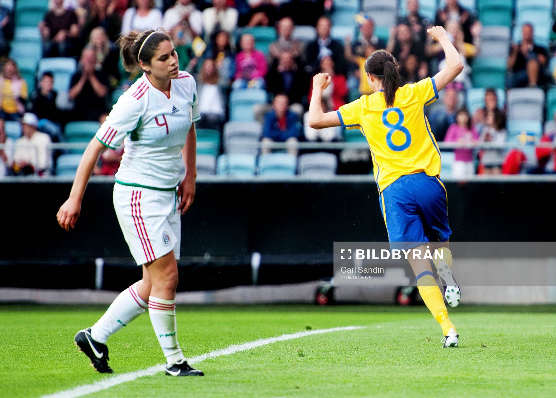 Lotta Schelin, Sverige, jubel