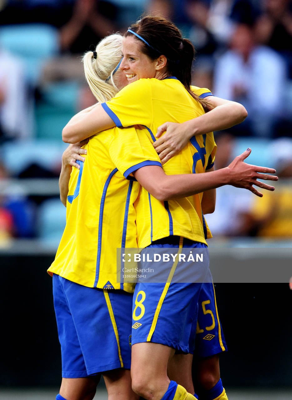 Lotta Schelin, Sverige, jubel