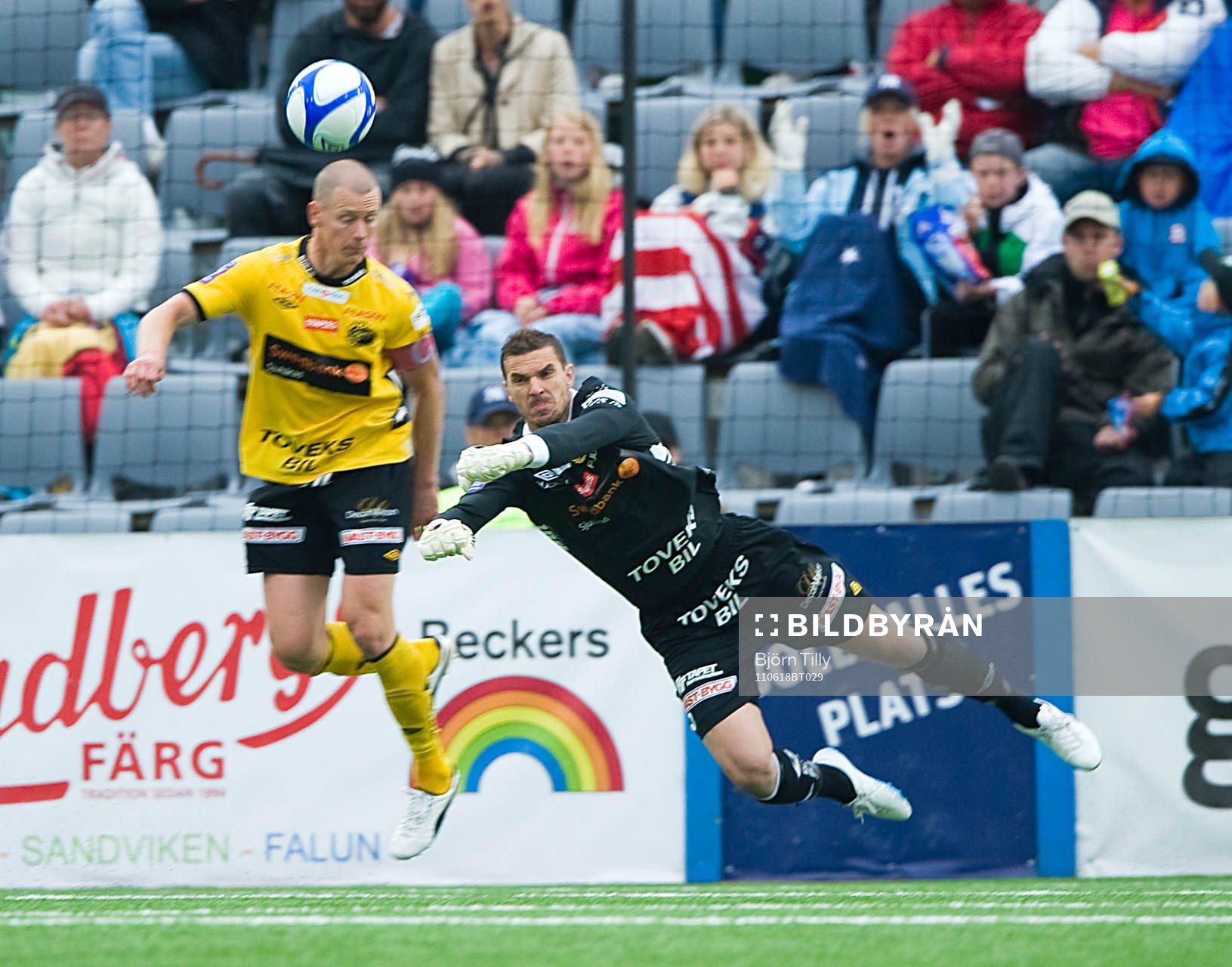 Andreas Augustsson och Ante Covic, målvakt, Elfsborg
