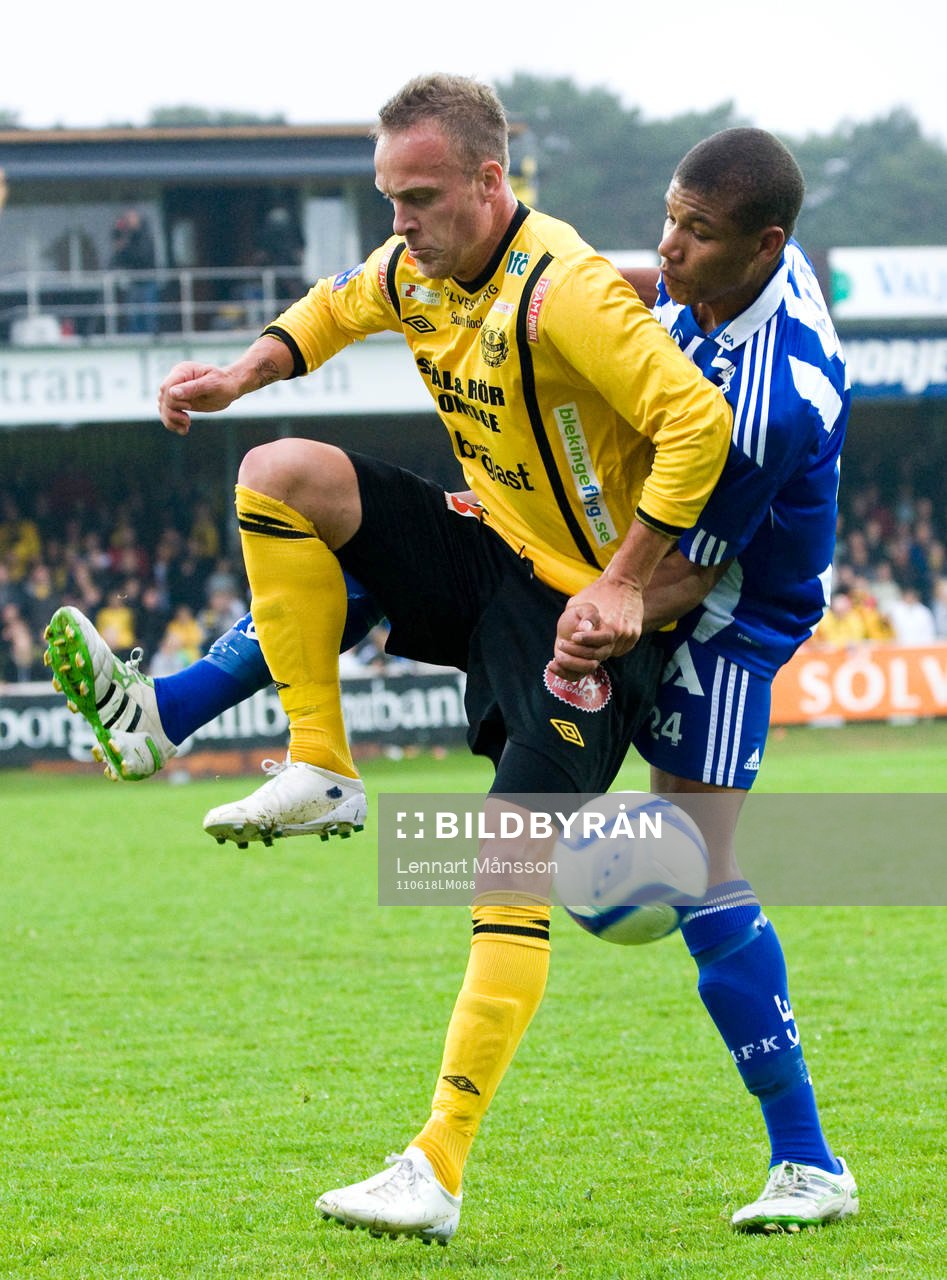 Marcus Ekenberg, Mjällby, och Mikael Dyrestam, IFK