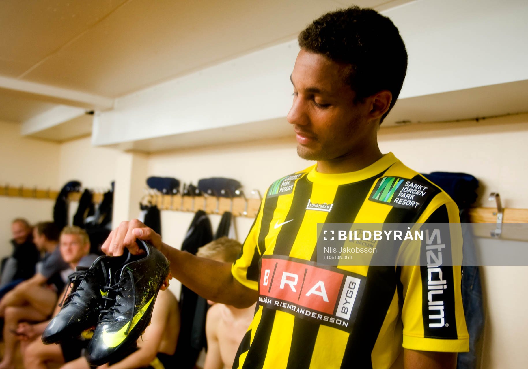 Mathias Ranégie, Häcken lånade skorna av Tom Söderberg