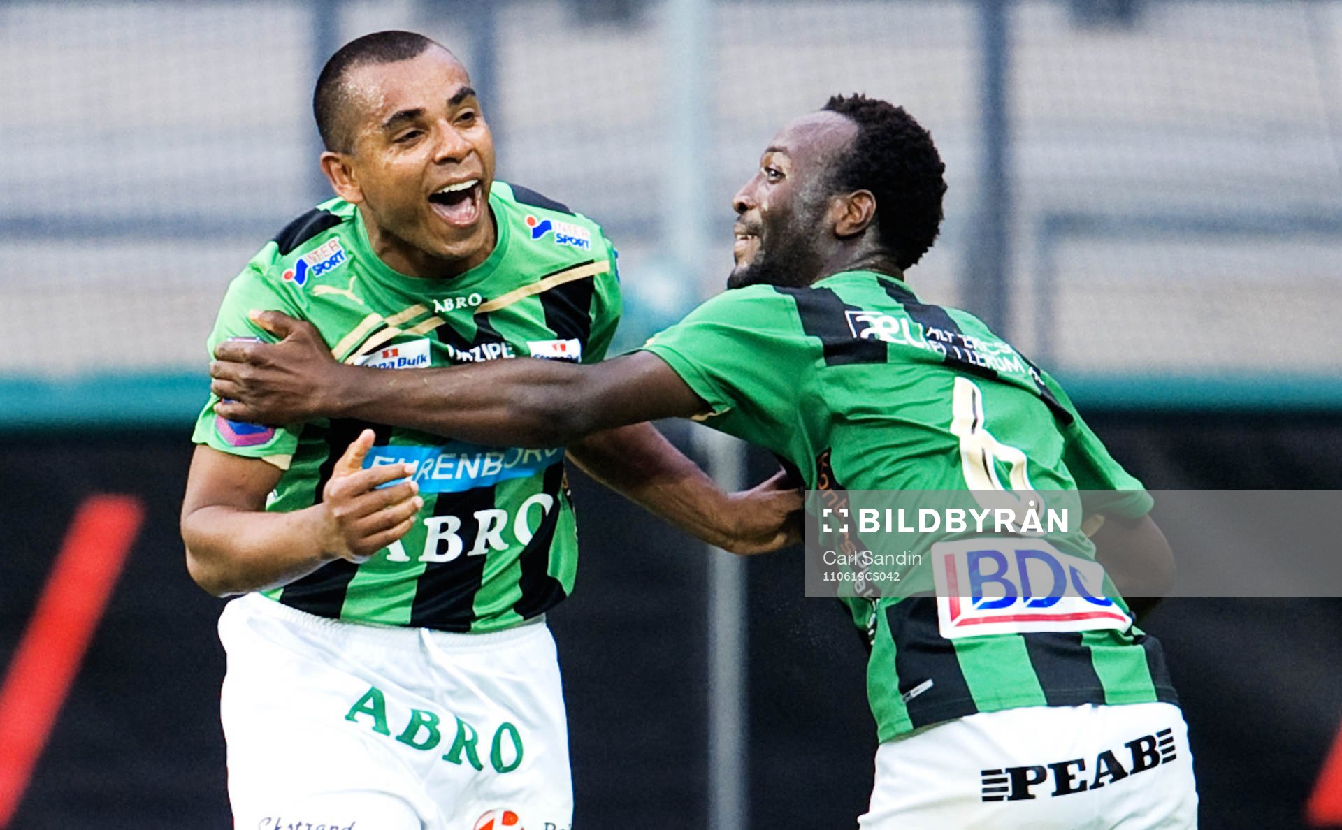 Alvaro Santos, Reuben Ayarna, Gais, jubel