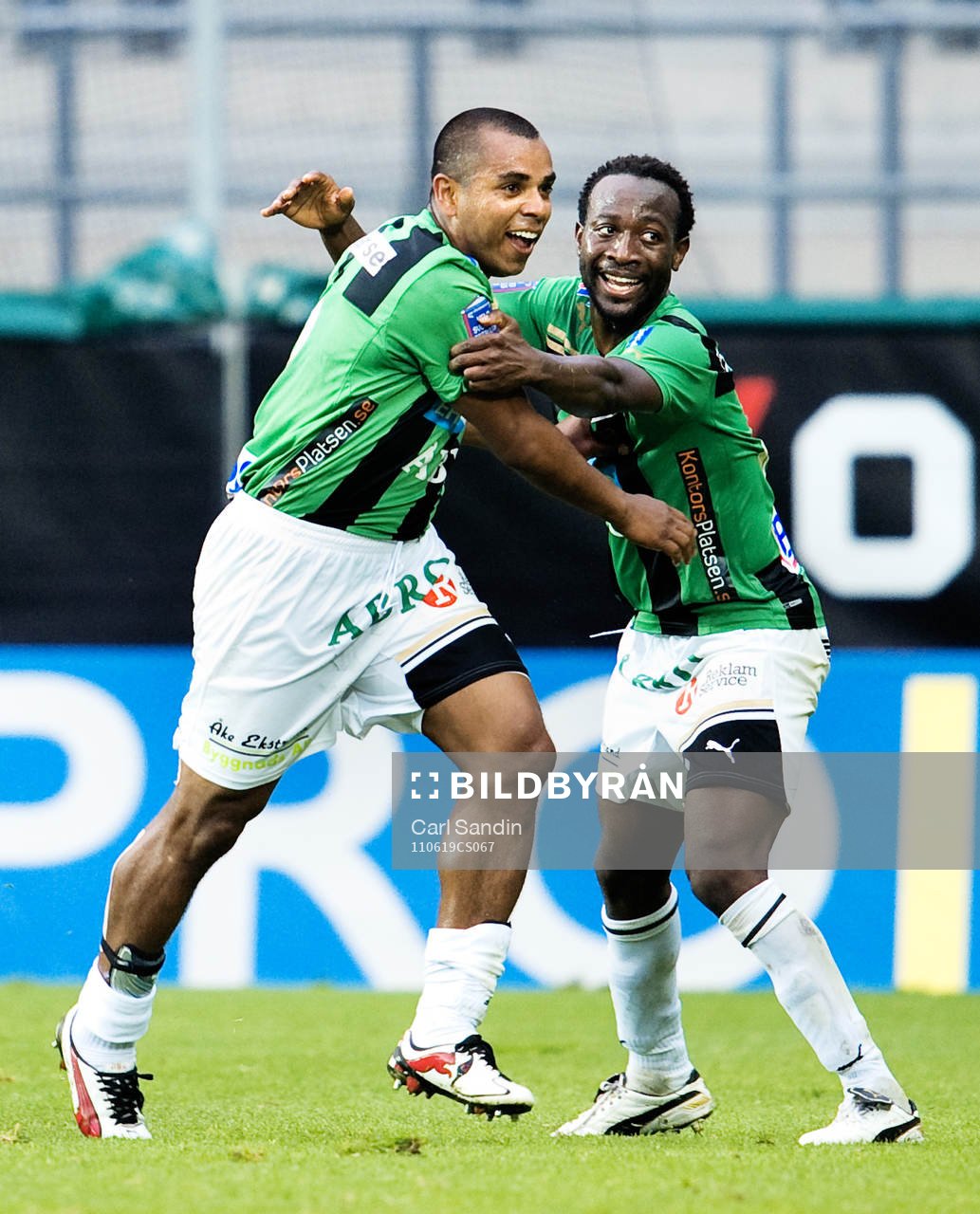 Alvaro Santos, Reuben Ayarna, Gais, jubel