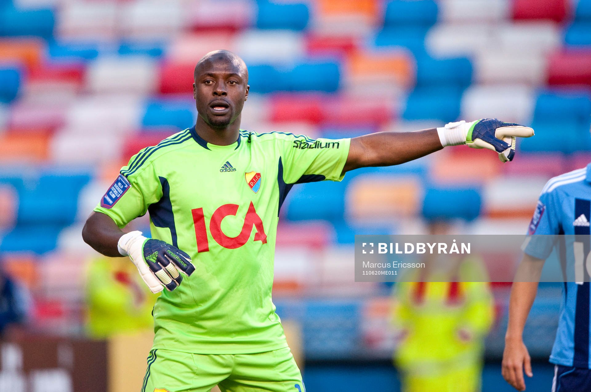 Pa Dembo Touray, målvakt