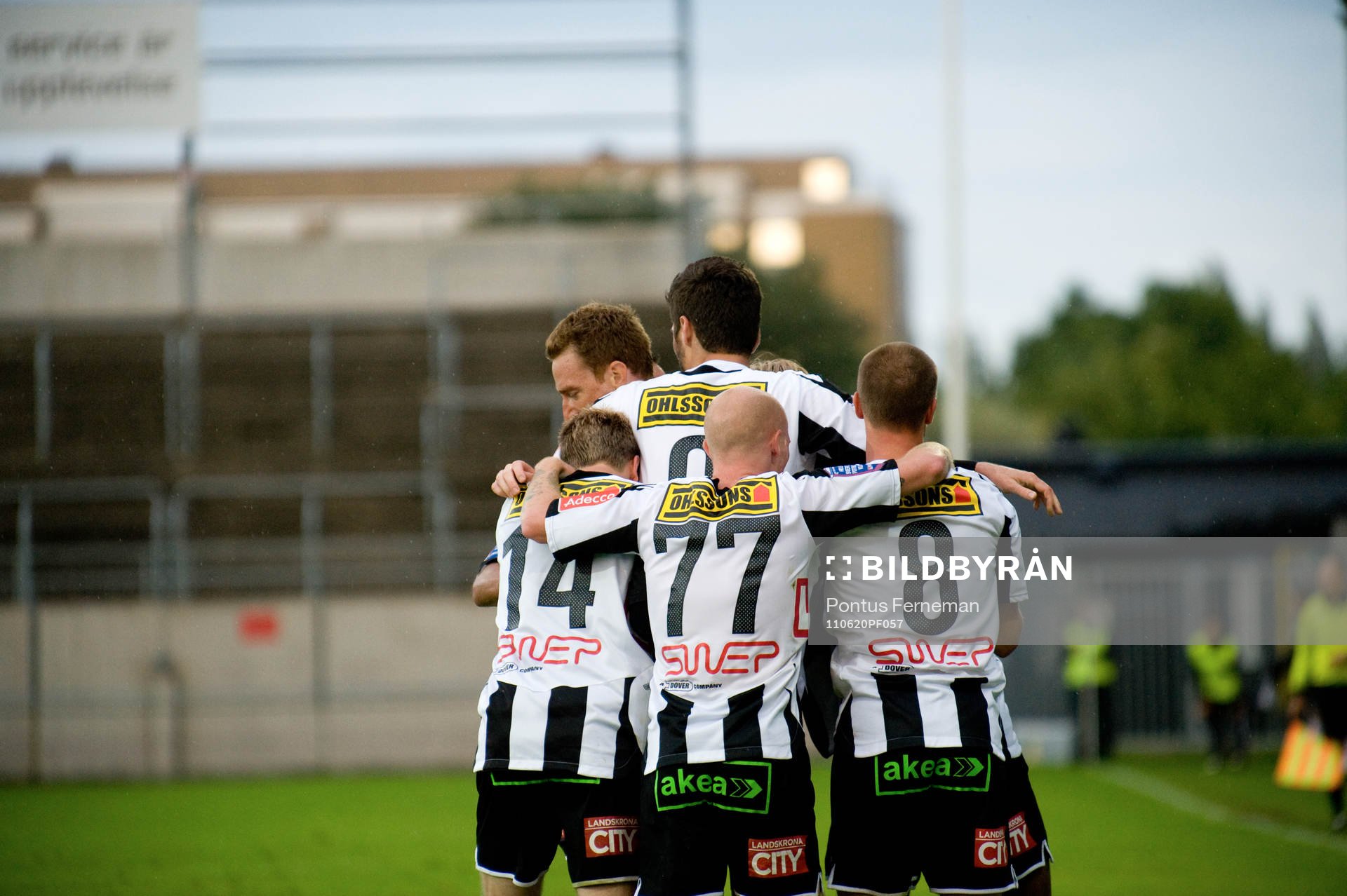  Thomas Raun, Ajsel Kujovic, Max Mölder, Fredirk Svanbäck, Landskrona, jubel.