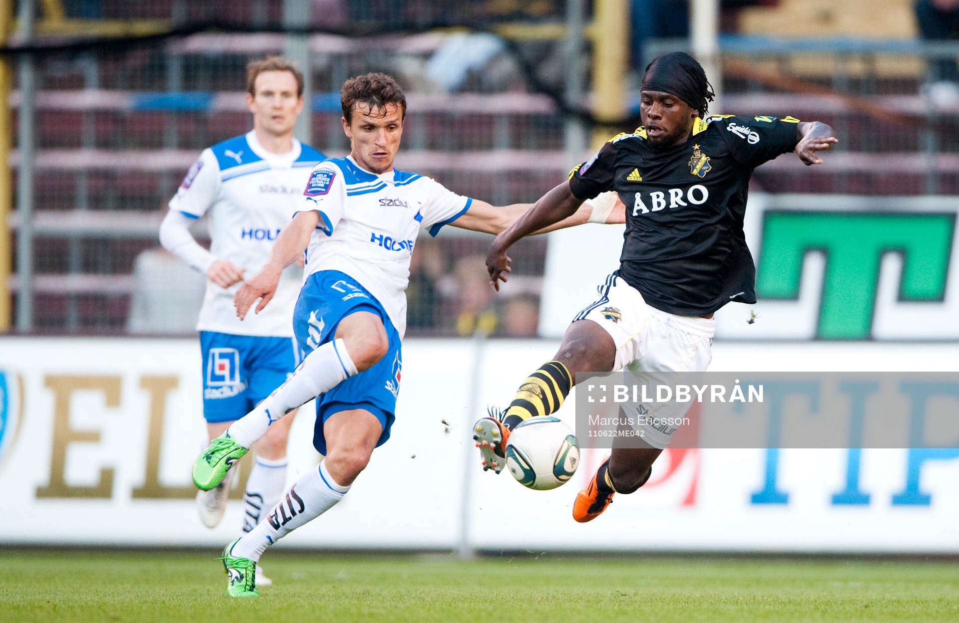 Sphetim Hasani, Norrköping och Martin Mutumba, AIK
