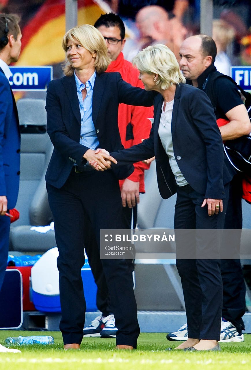  Carolina Morace, förbundskapten, Kanada, Silvia Neid, förbundskapten, Tyskland.