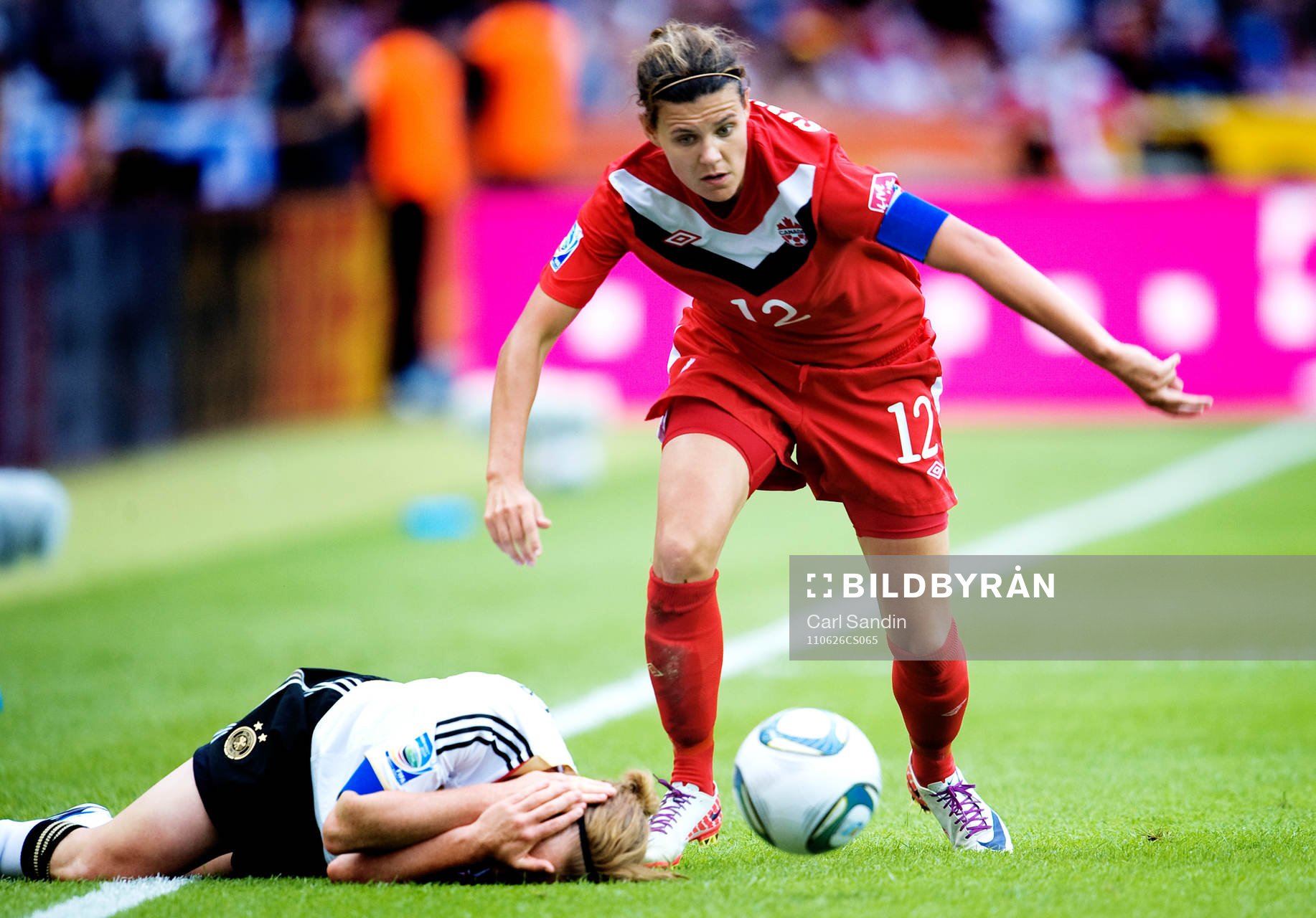 Christine Sinclair, Kanada