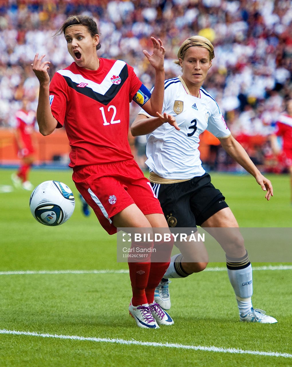 Christine Sinclair, Kanada