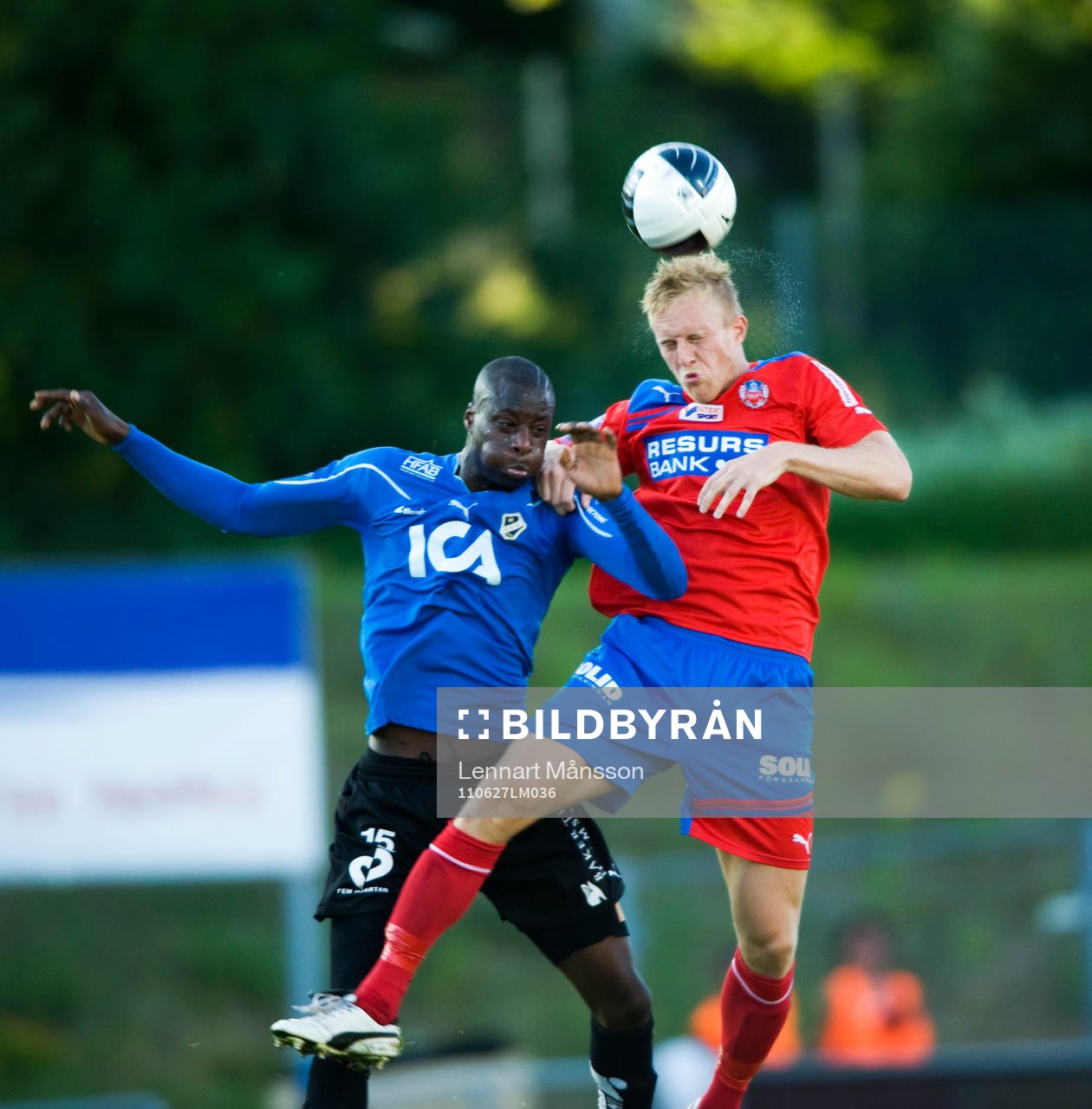 Peter Larsson, Helsingborg och Joe Sise, Halmstad