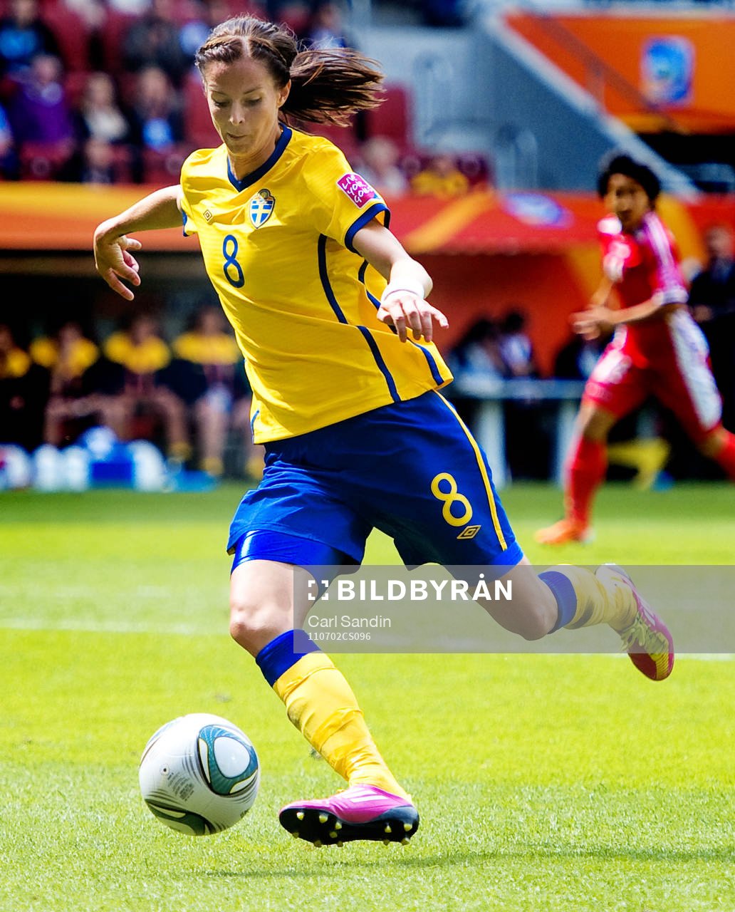 Lotta Schelin, Sverige