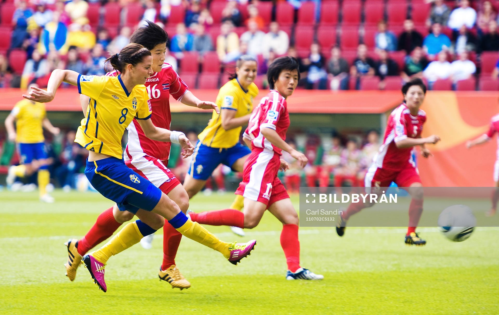 Lotta Schelin, Sverige