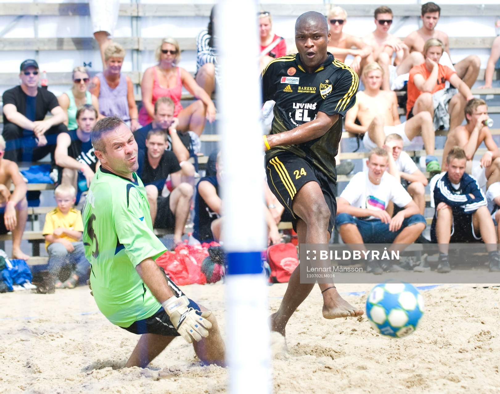 Beachfotboll, IFK Hässleholm - Norge: Tokelo Rantie,