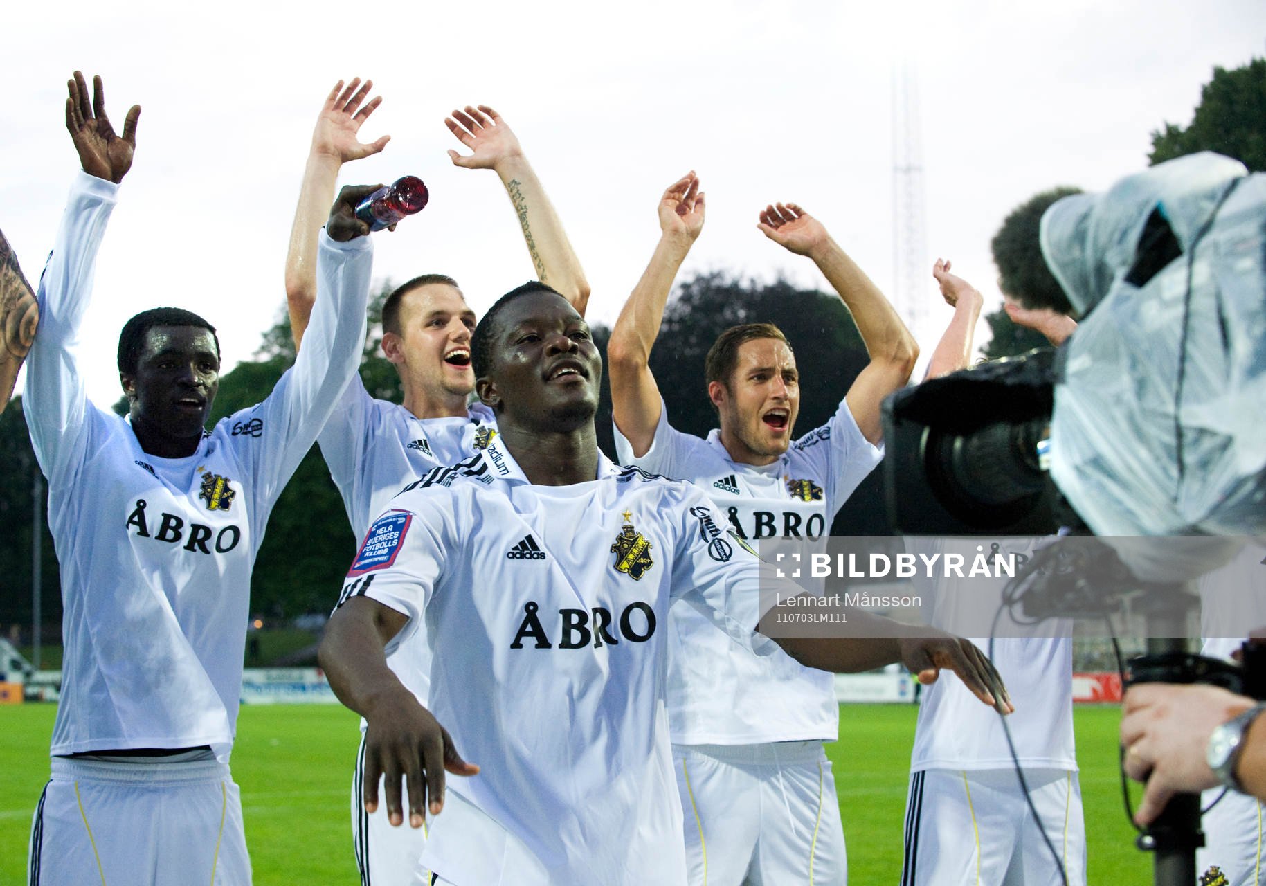 2-målsskytten Ibrahim Bangura, AIK, leder styrkorna när