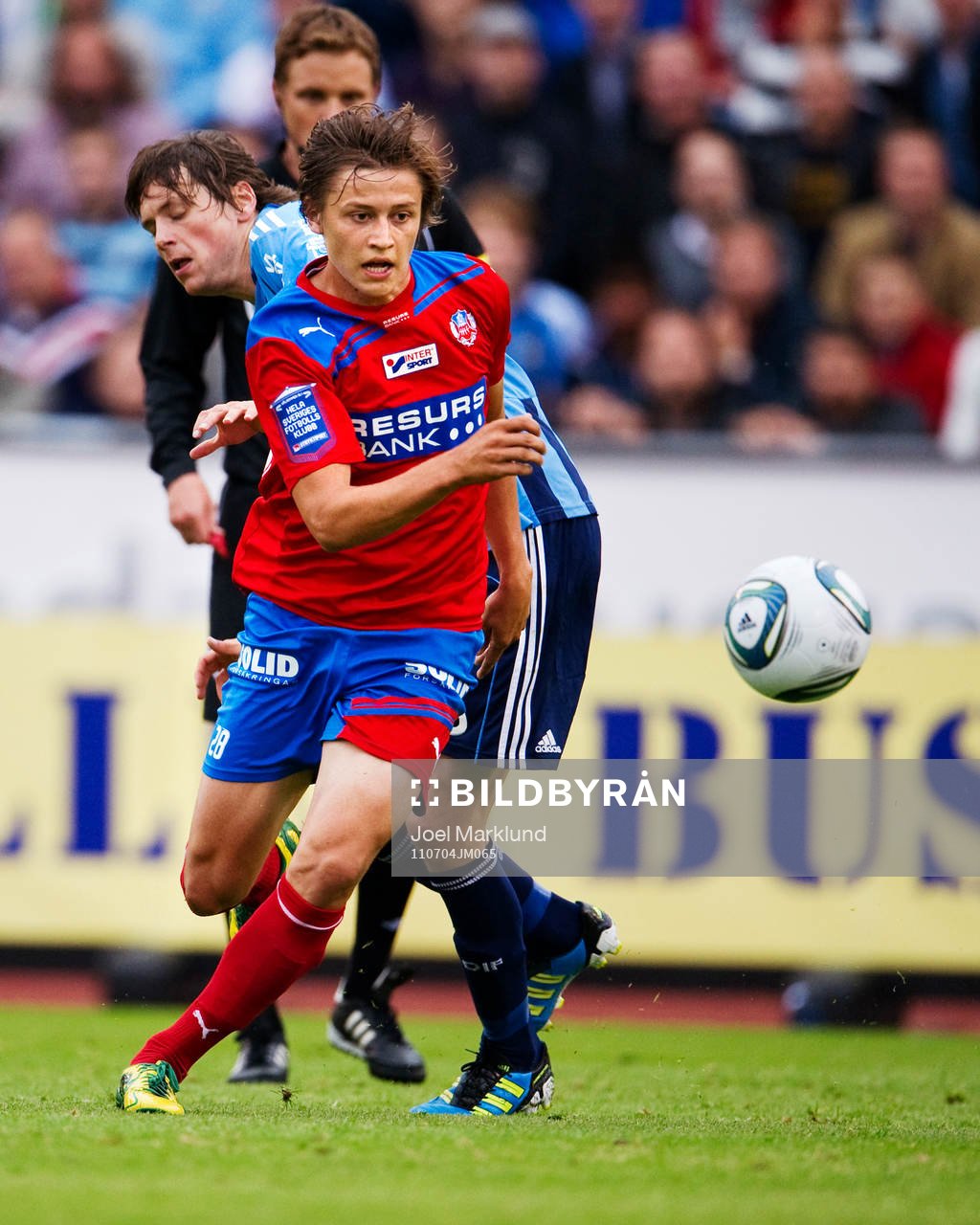 Simon Thern, Helsingborg, jagar bollen