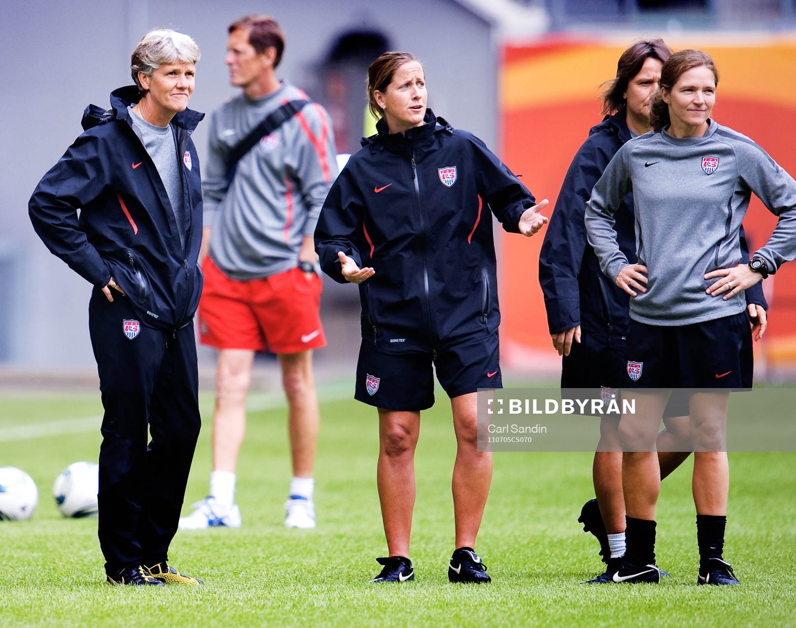 Pia Sundhage, förbundskapten, Erica Walsh, assisterande