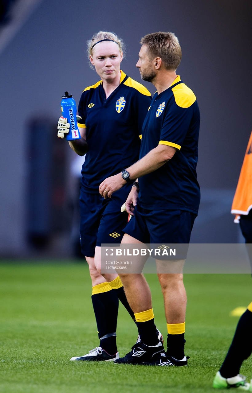 Hedvig Lindahl, målvakt, Thomas Dennerby, förbundskapten