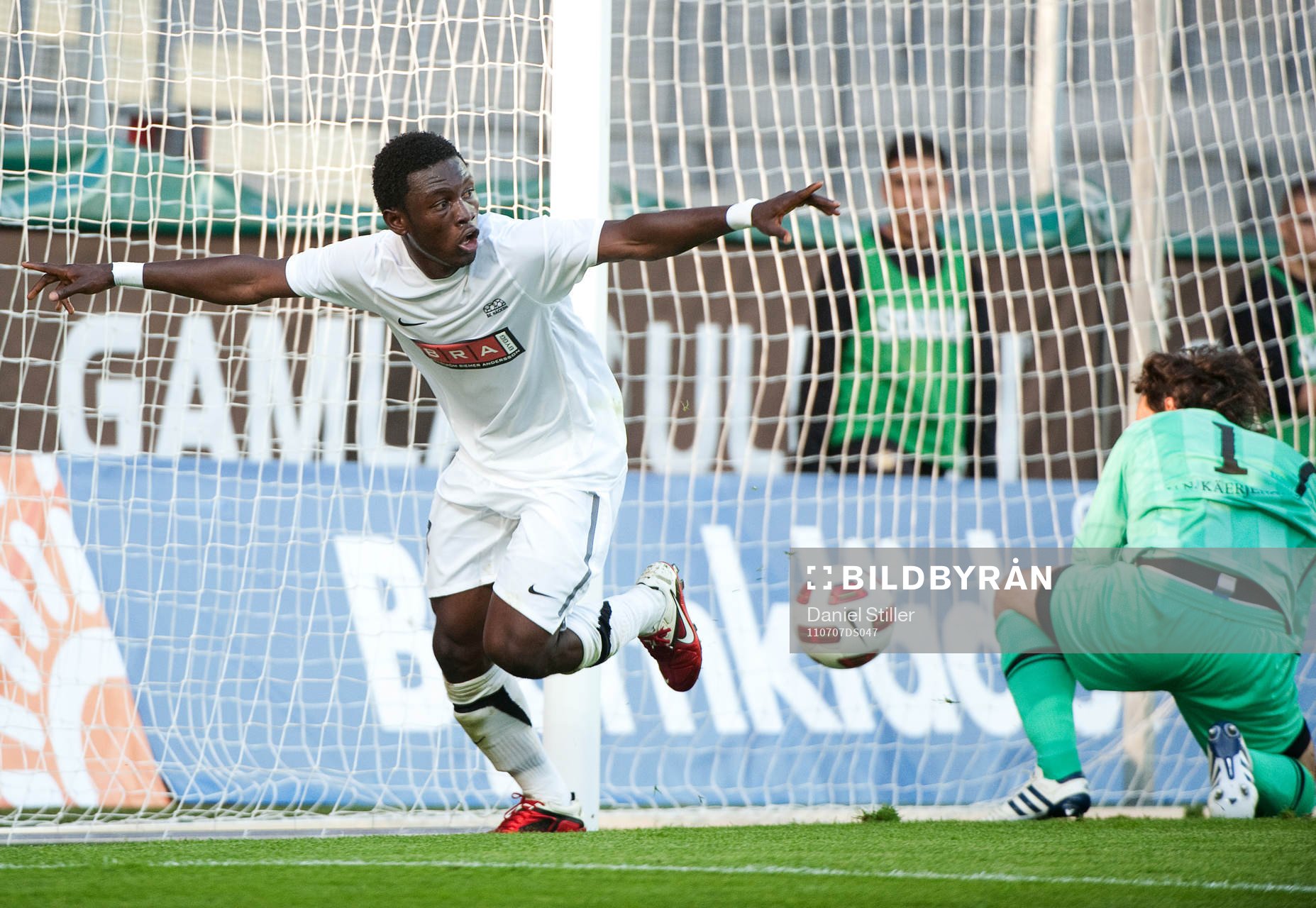 Majeed Waris, Häcken, gör 2-0, jubel