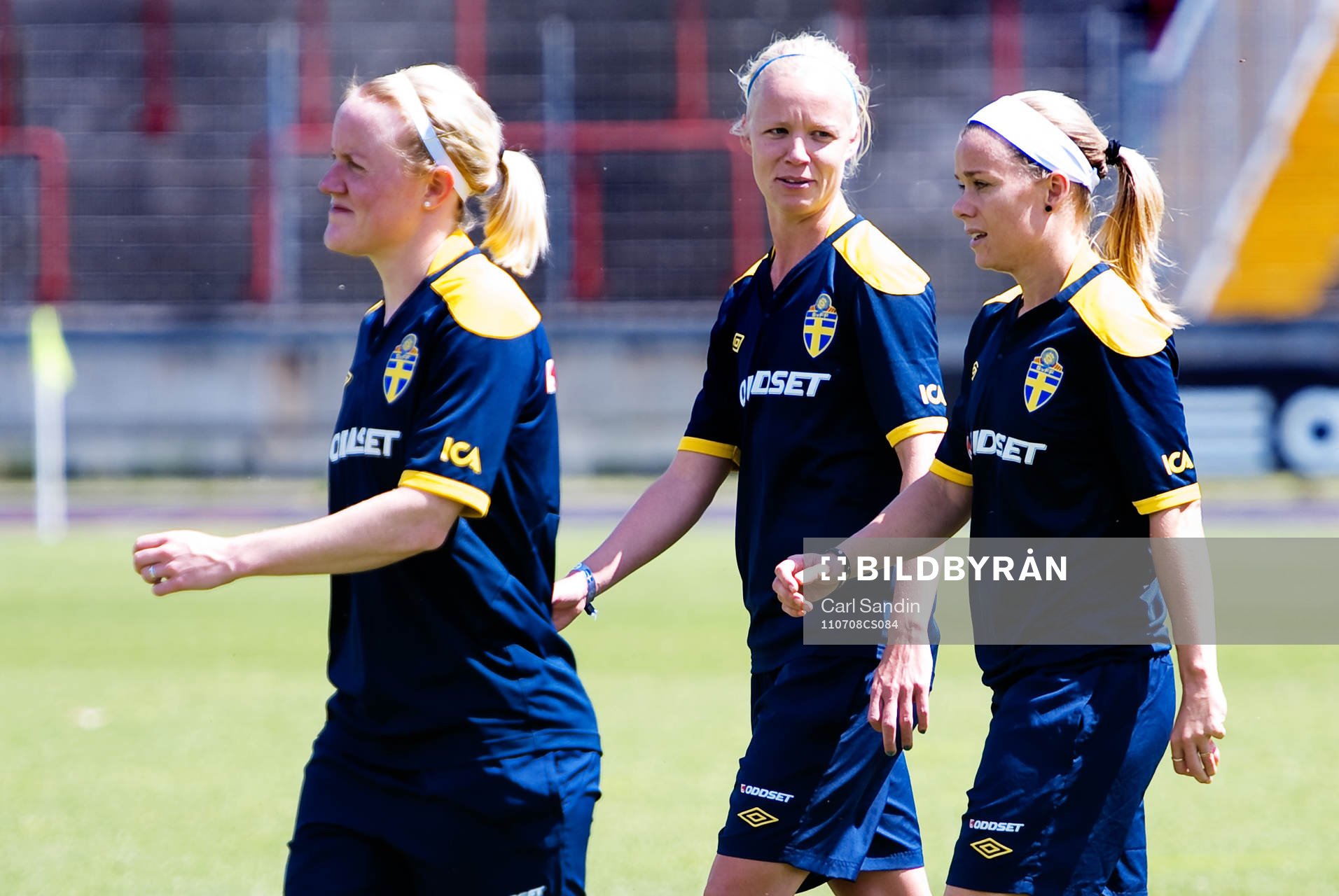 Marie Hammarström, Caroline Seger, Sara Thunebro