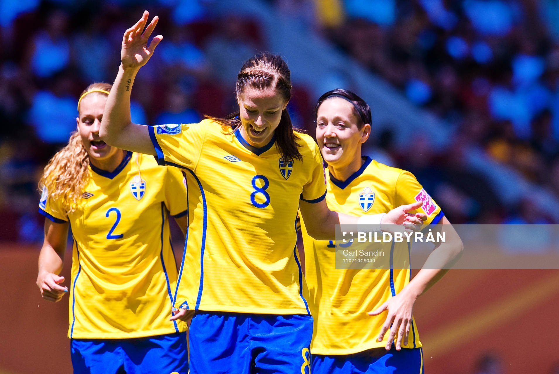 Lotta Schelin, Therese Sjögran, Sverige, jubel