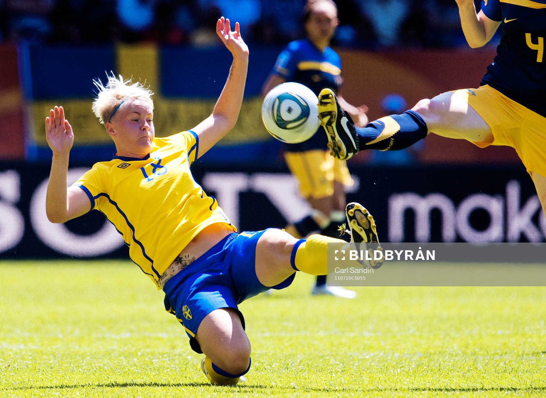 Nilla Fischer, Sverige