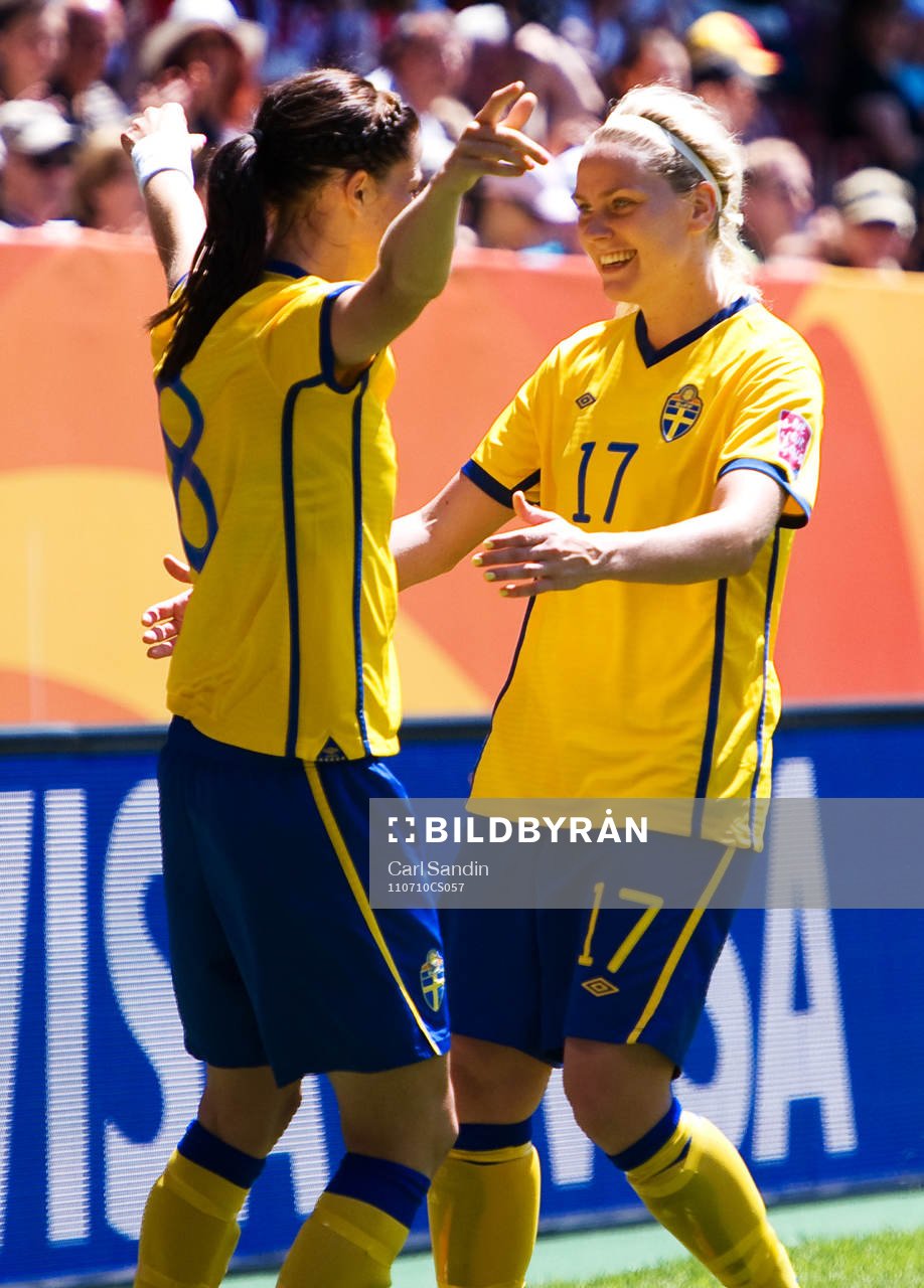 Lotta Schelin, Lisa Dahlkvist, Sverige, jubel