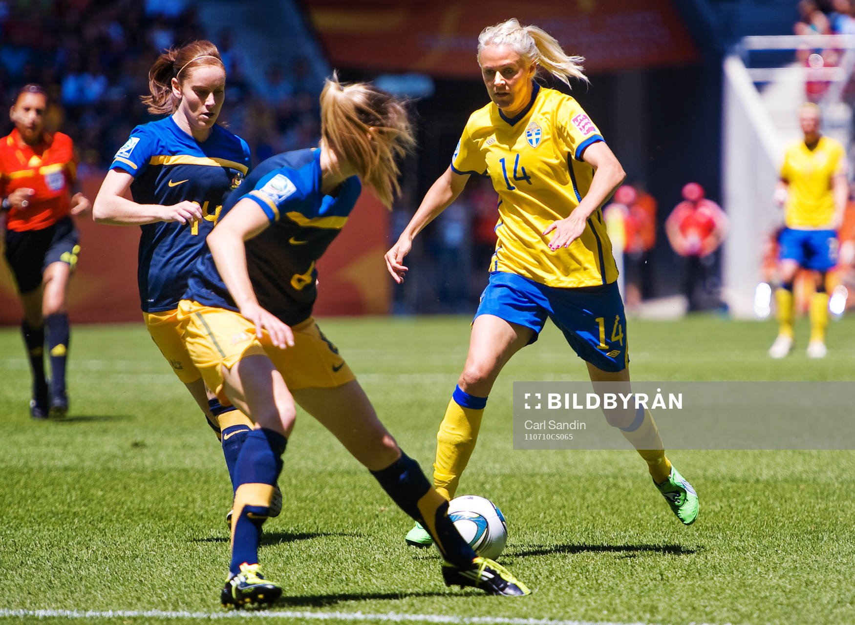 Josefine Öqvist, Sverige